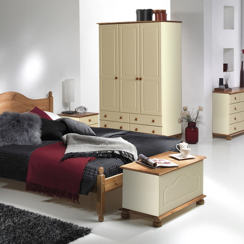 Copenhagen 2 + 3 + 4 Drawer Extra wide chest in Cream/Pine