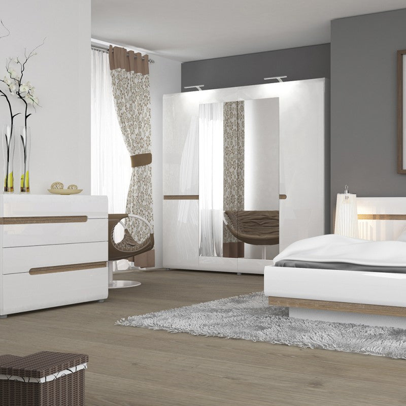 Chelsea Bedroom 4 drawer chest in white with an Truffle Oak Trim