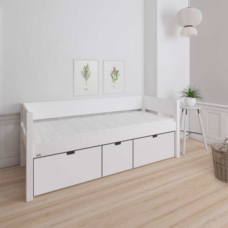 Manis-h White Day Bed including 3 deep drawers in Snow White