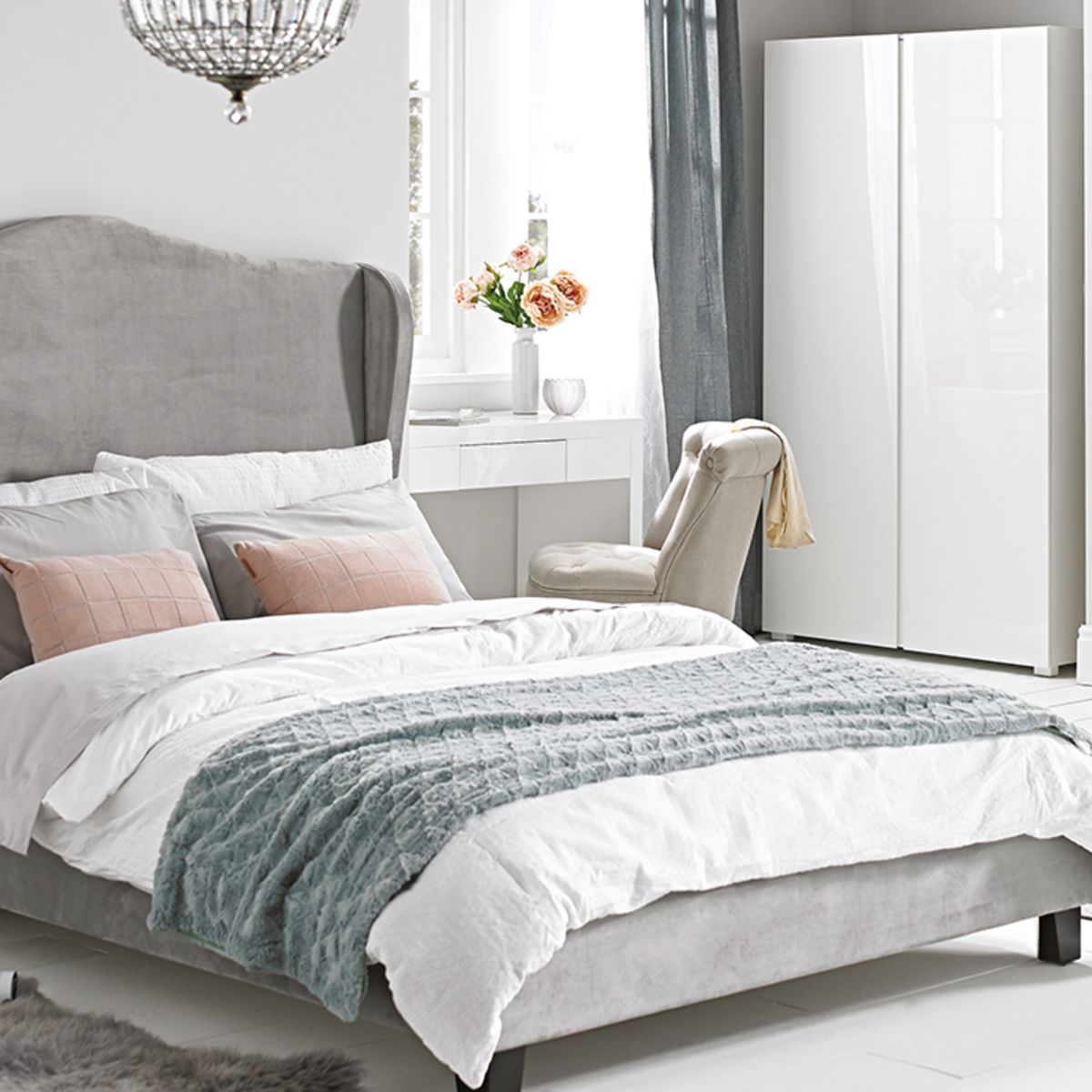 Chateaux 4.6 Double Bed Silver